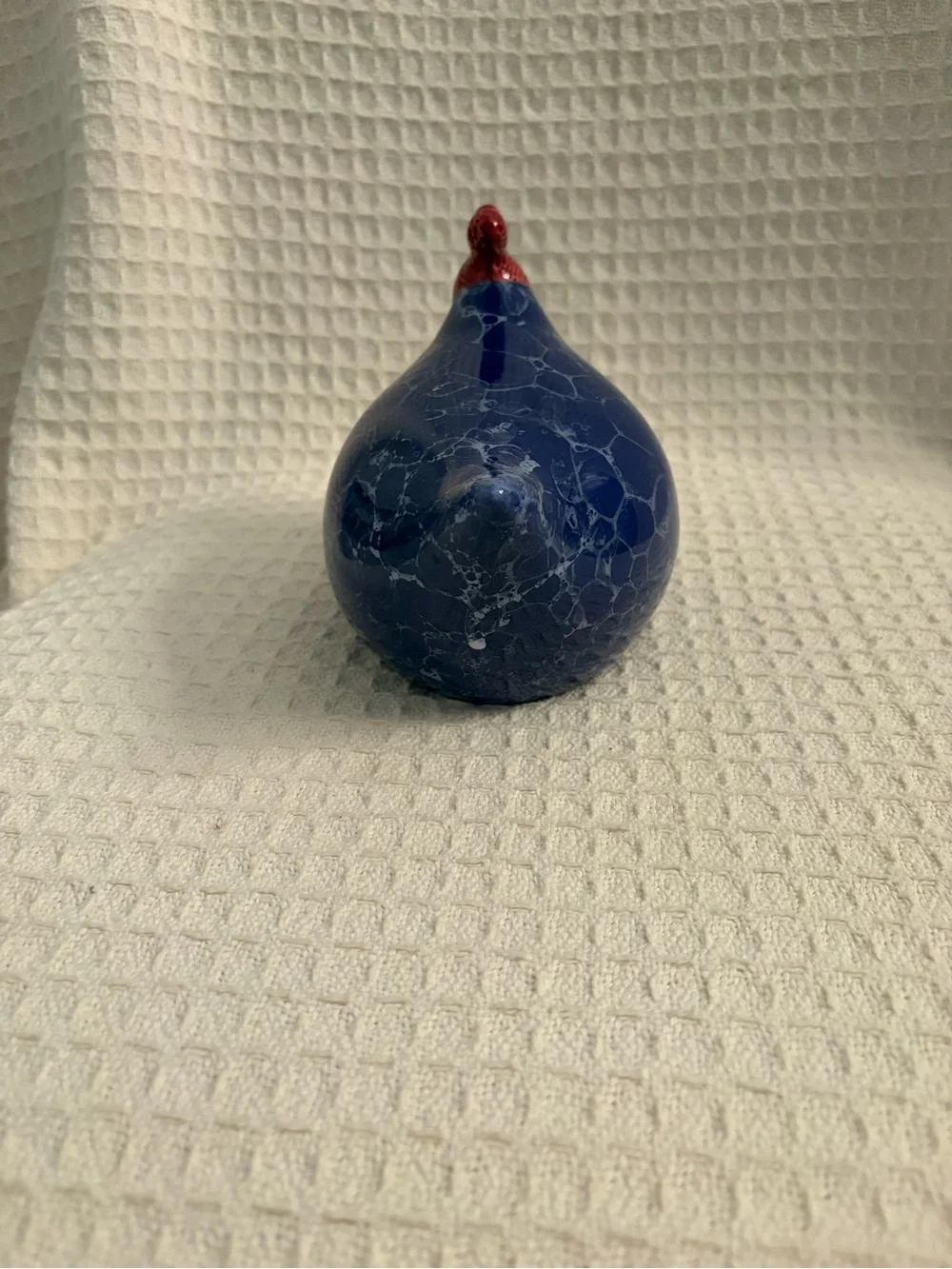 Vintage CBK Ltd. 1999 Ceramic Blue Marbled Look Chicken Figurine With Red Comb
